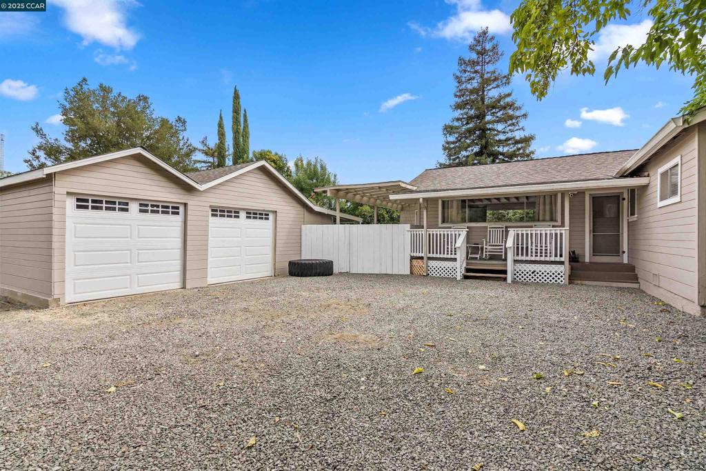 WALNUT LANDS - Residential