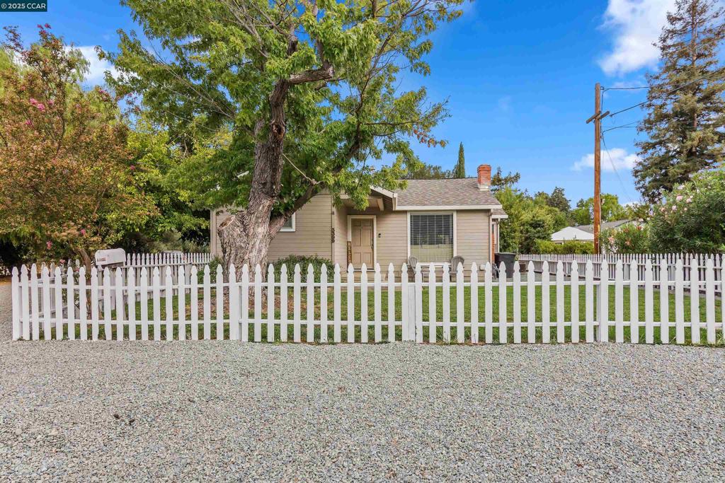 WALNUT LANDS - Residential
