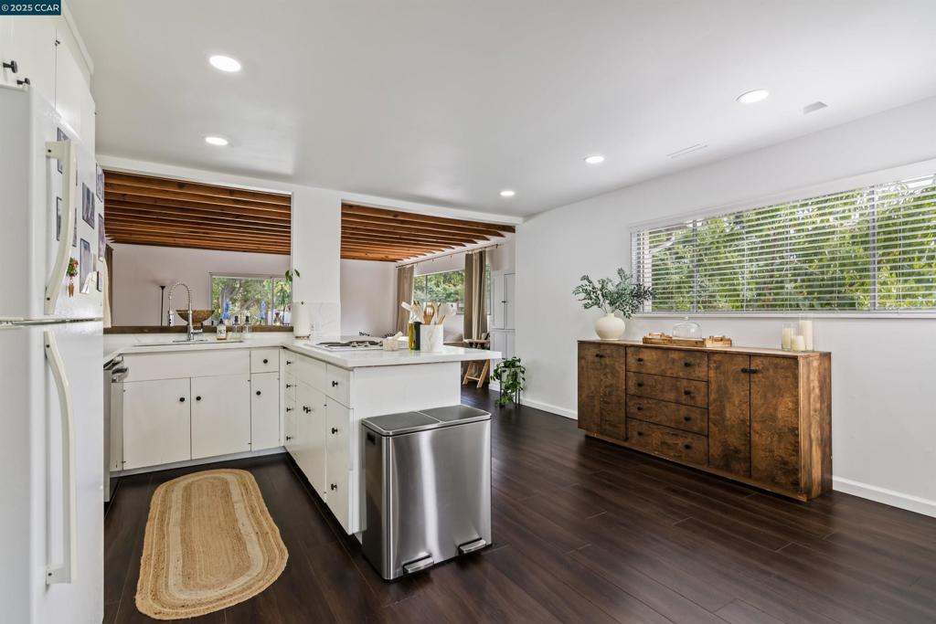 WALNUT LANDS - Residential