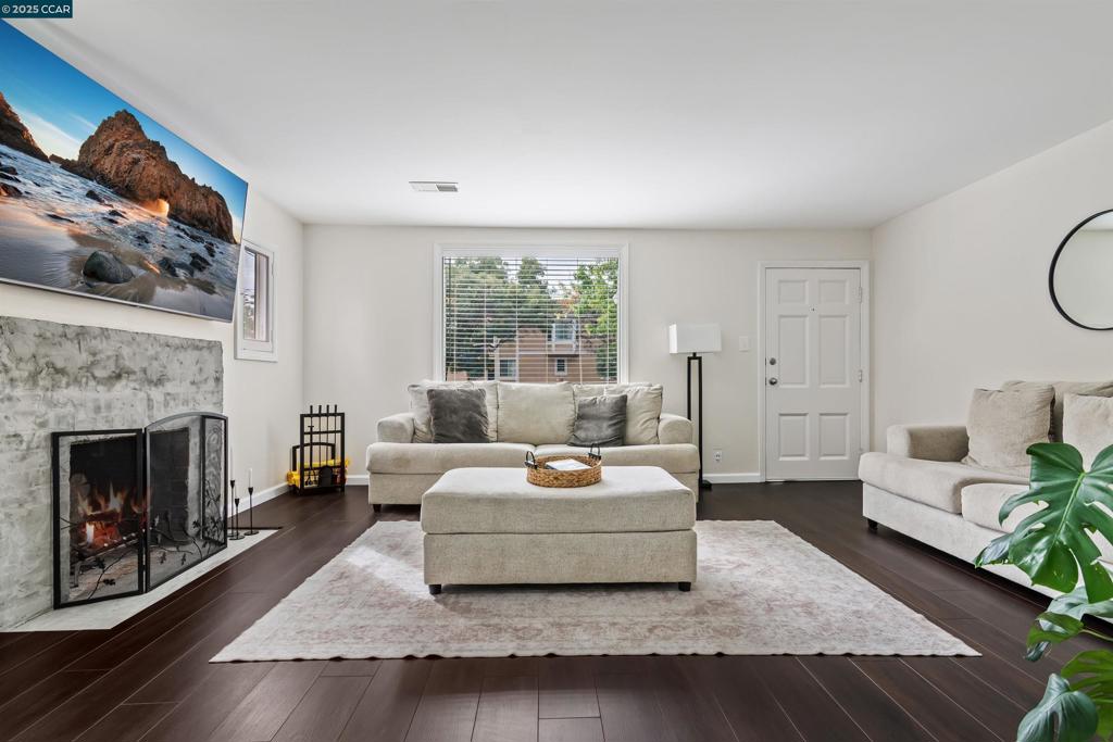 WALNUT LANDS - Residential