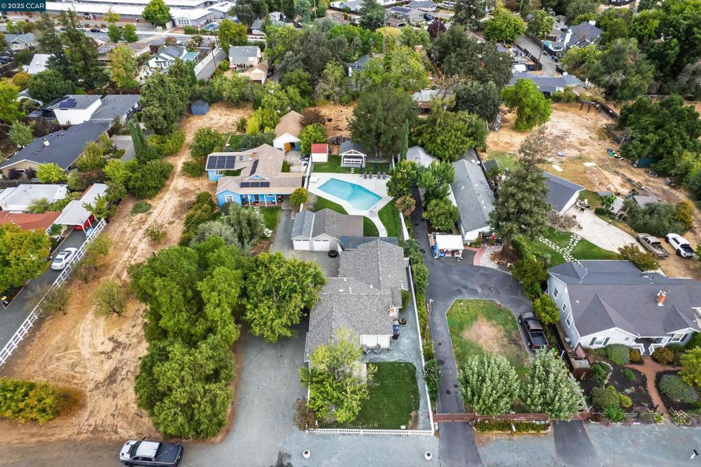 WALNUT LANDS - Residential