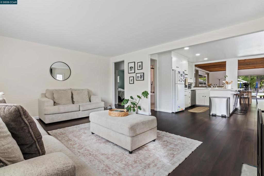 WALNUT LANDS - Residential