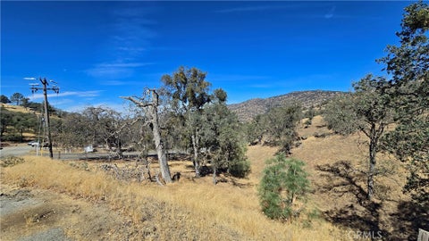 Photo of 0 Drake Court, Tehachapi, CA 93561 (MLS # SR26136178)