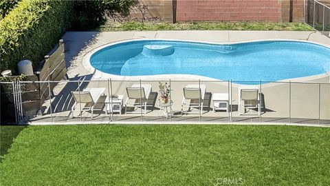 Photo of 23928 Archwood Street, West Hills, CA 91307 (MLS # SR26060107)