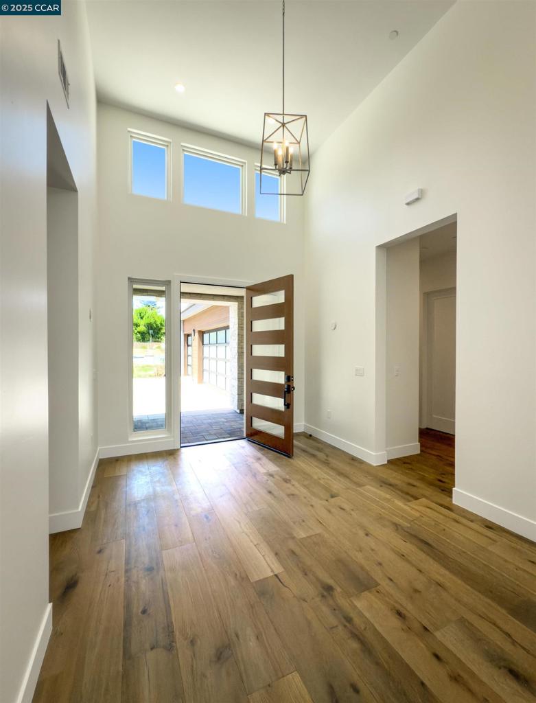 1070 Borrette Court