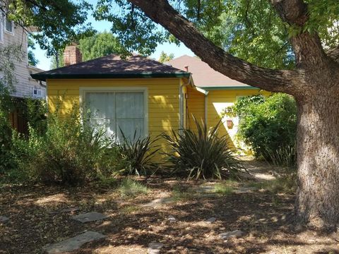 Photo of 655 S 12th Street, San Jose, CA 95112 (MLS # ML82029213)