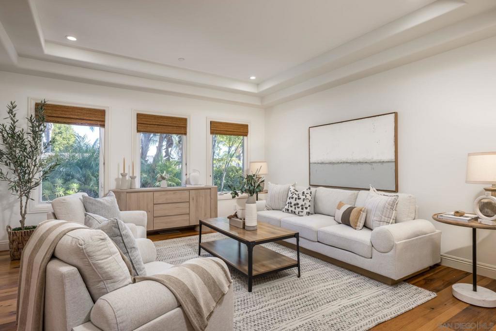 372 Hillcrest Scenic Ln