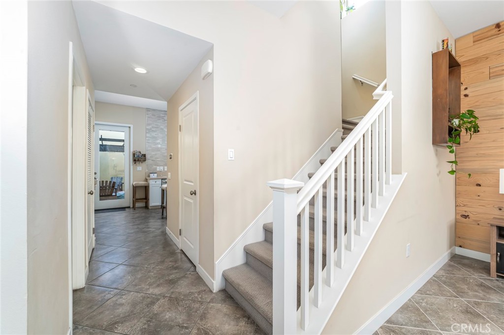 Lacy Collection - Residential