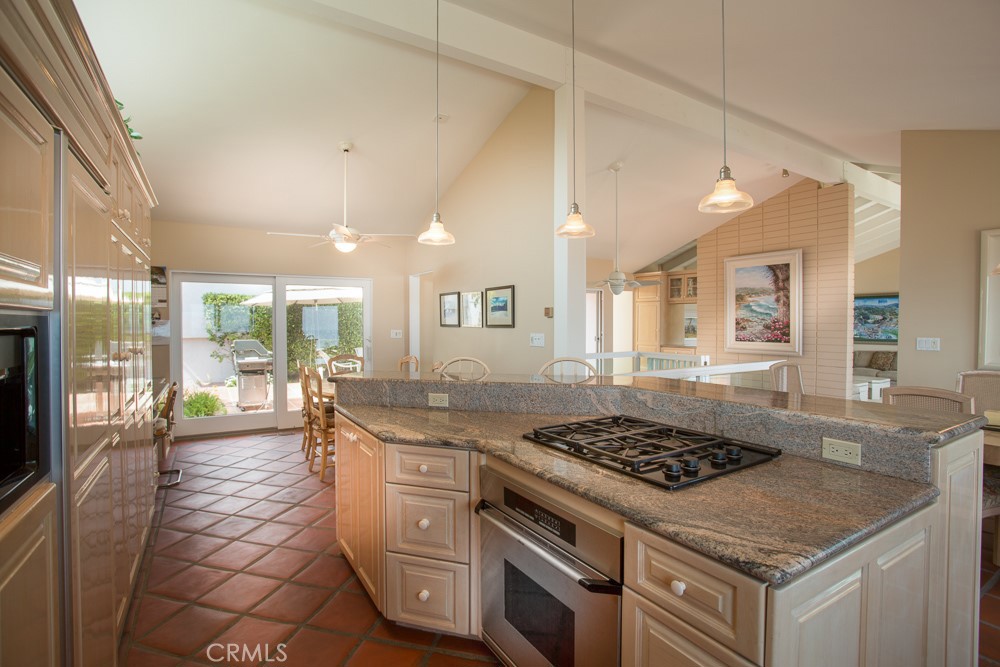 1004 Emerald Bay
