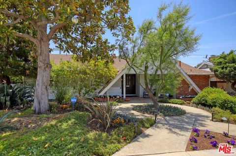 Photo of 16600 Nordhoff Street, North Hills, CA 91343 (MLS # 25543443)