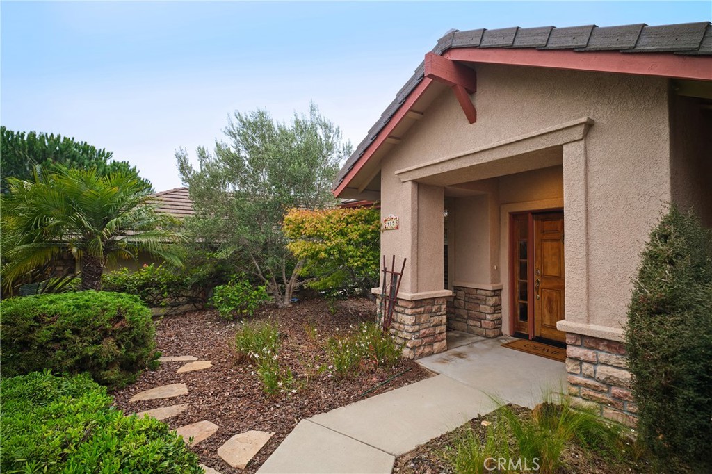 East of 101(500) - Residential