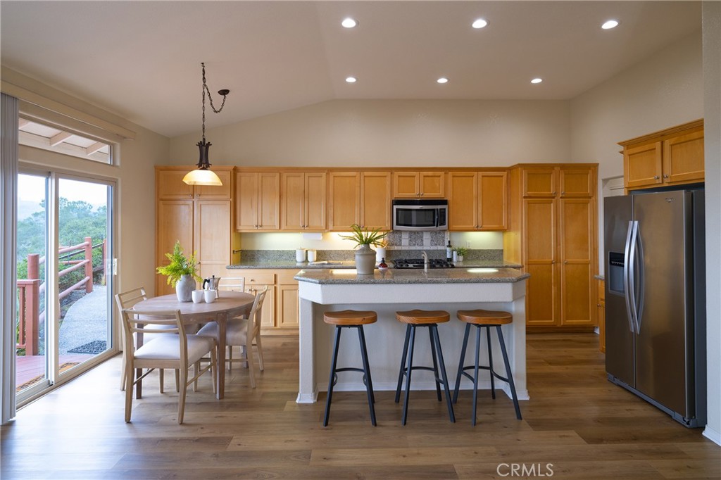 East of 101(500) - Residential