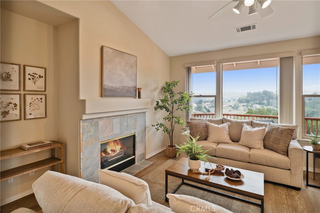 East of 101(500) - Residential