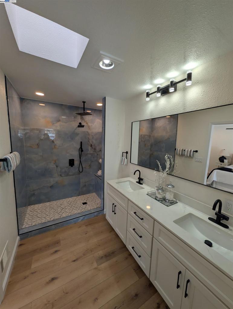 DELTA WATERFRONT ACCESS - Residential