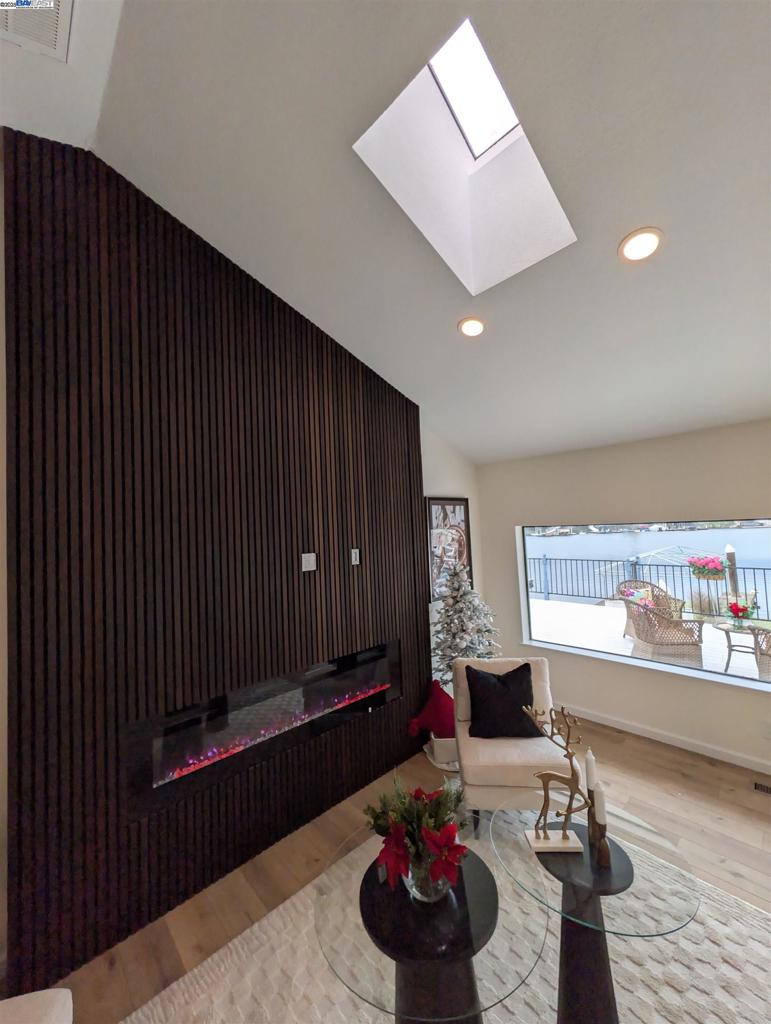 DELTA WATERFRONT ACCESS - Residential