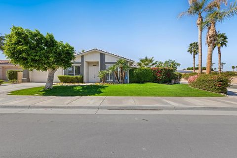 Photo of 44425 Grand Canyon Lane, Palm Desert, CA 92260 (MLS # 219146545DA)