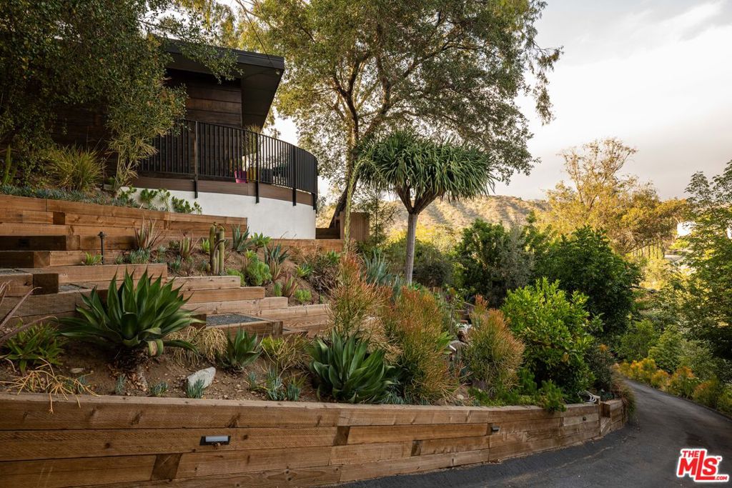 4901 El Canto Drive