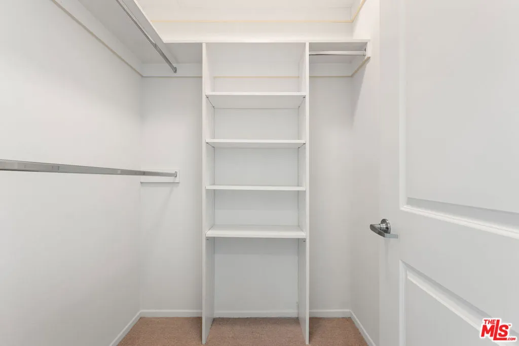 Los Angeles, California 90012, United States, 2 Bedrooms Bedrooms, ,2 BathroomsBathrooms,Residential,Active,166272