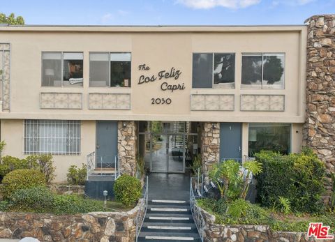 Photo of 2030 N Vermont Avenue #6, Los Angeles, CA 90027 (MLS # 25619161)