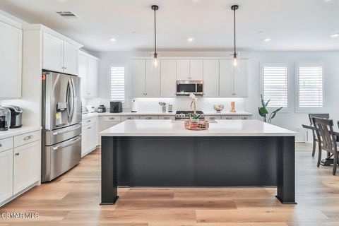 Photo of 28826 Saddle Circle, Castaic, CA 91384 (MLS # 224004647)