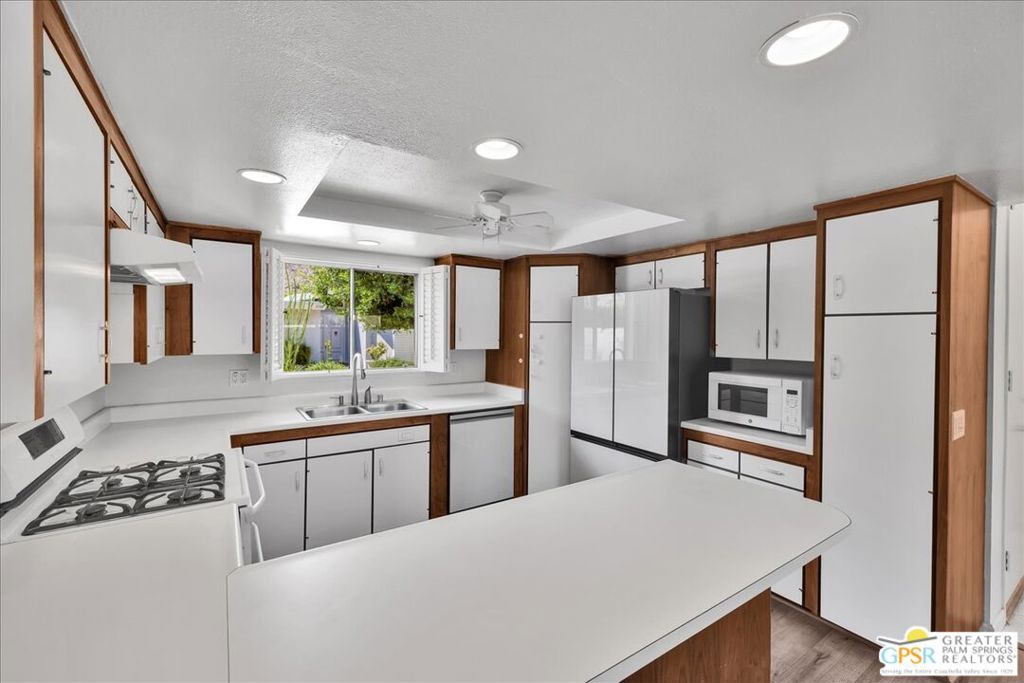 Villa Roma - Residential Lease