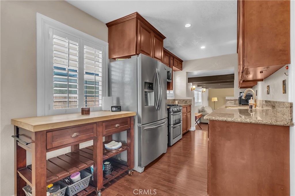 5944 Pennswood