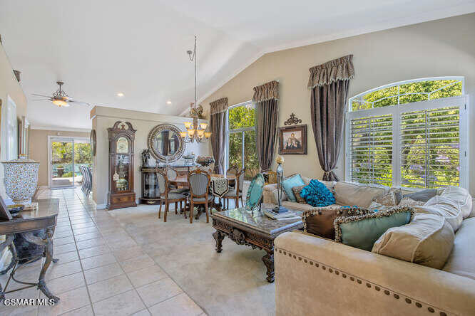 205 Twin Falls Court