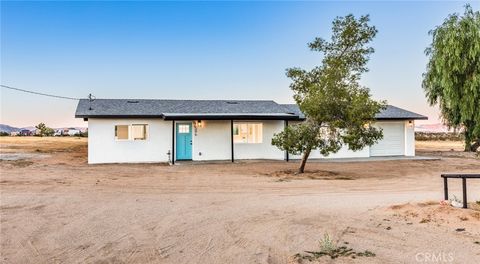 Photo of 60396 Napa Road, Landers, CA 92285 (MLS # IG25247314) Photo of 60396 Napa Road, Landers, CA 92285 (MLS # IG25247314)