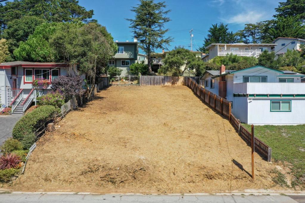 Build your dream home just a short walk to Hidden Beach and near the Seascape Golf Course. Minutes to shopping, restaurants, and more. Great school district. Buyer to verify lot sizes and build-ability of parcel.