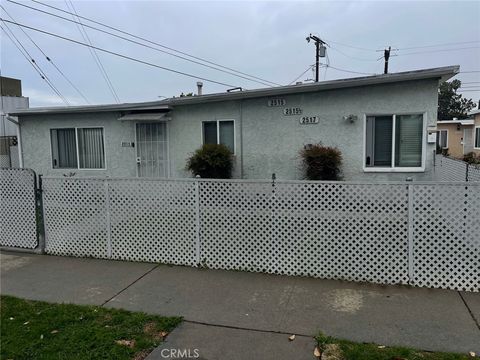 Photo of 2517 E Madison Street, Long Beach, CA 90810 (MLS # PW26037014)