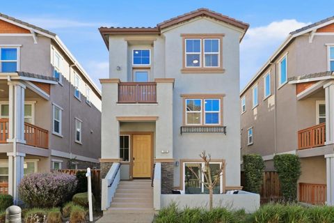 Photo of 783 Opie Court, San Jose, CA 95133 (MLS # ML82038517)