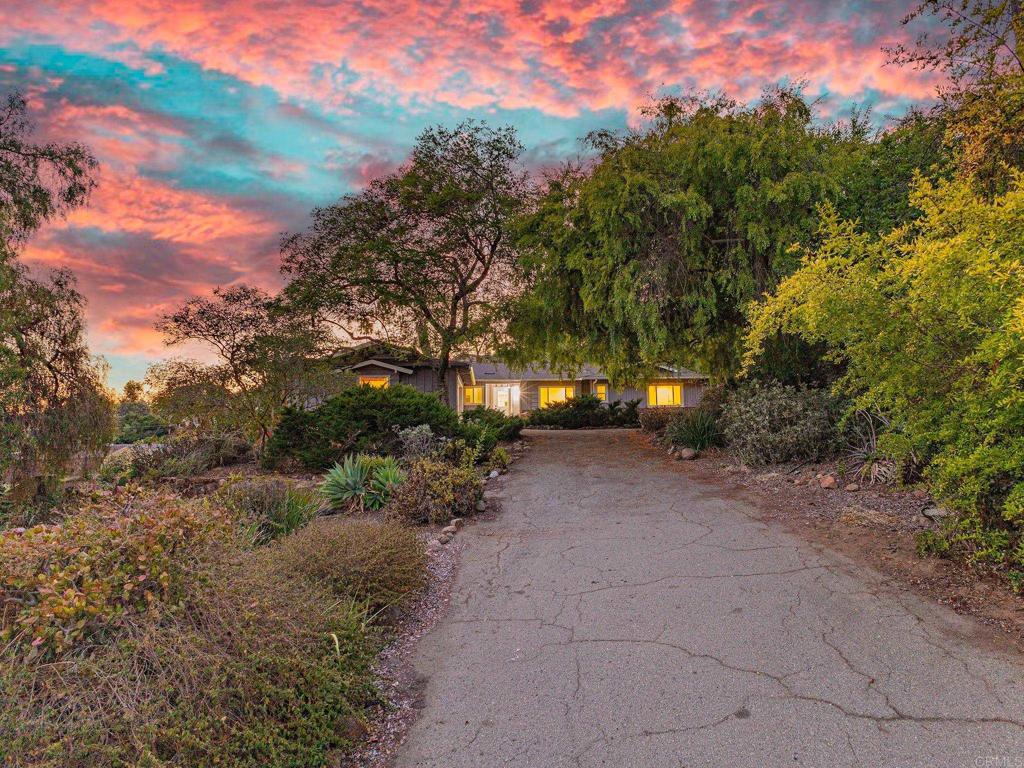 4726 Lorena Place