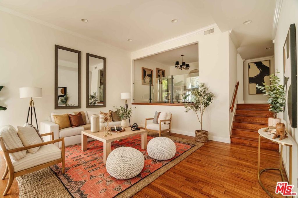 Photo of 17158 Palisades Circle, Pacific Palisades, CA 90272 (MLS # 25599655)
