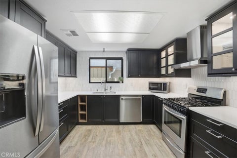 Photo of 9960 Owensmouth Ave AVE #21, Chatsworth, CA 91311 (MLS # CV26115287)