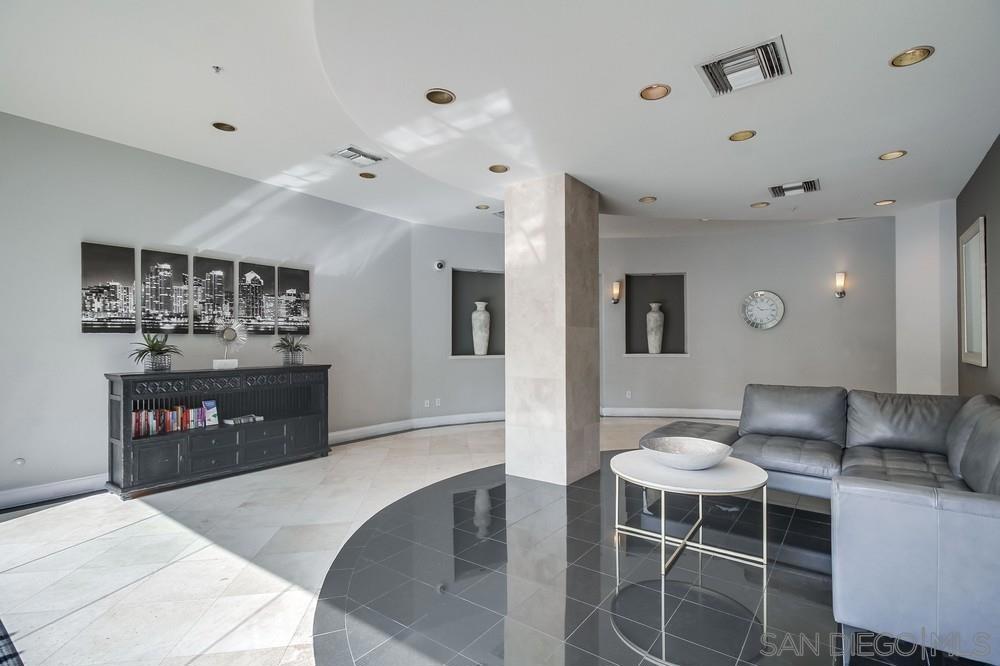 Downtown - Residential Lease