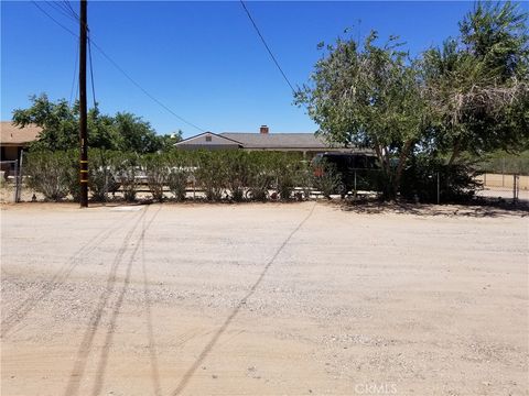 Photo of 38447 26th St E, Palmdale, CA 93550 (MLS # SR26006763)