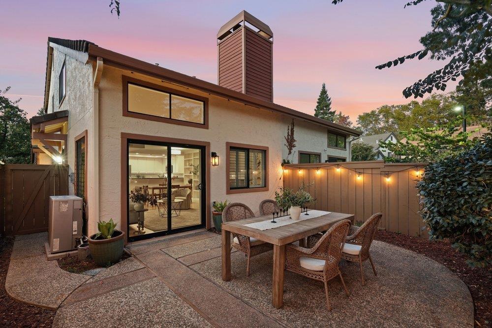 2074 Wente Way
