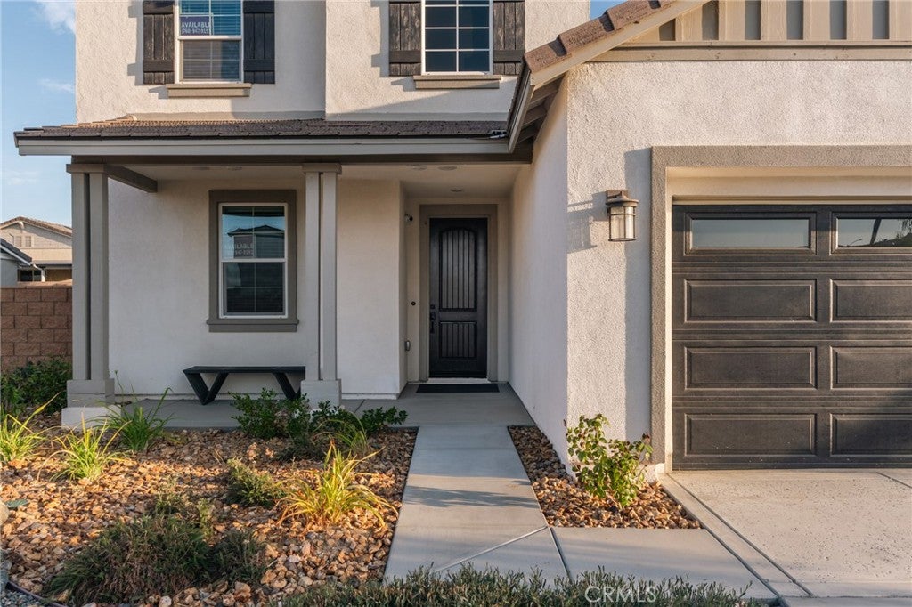12535 Ava Loma