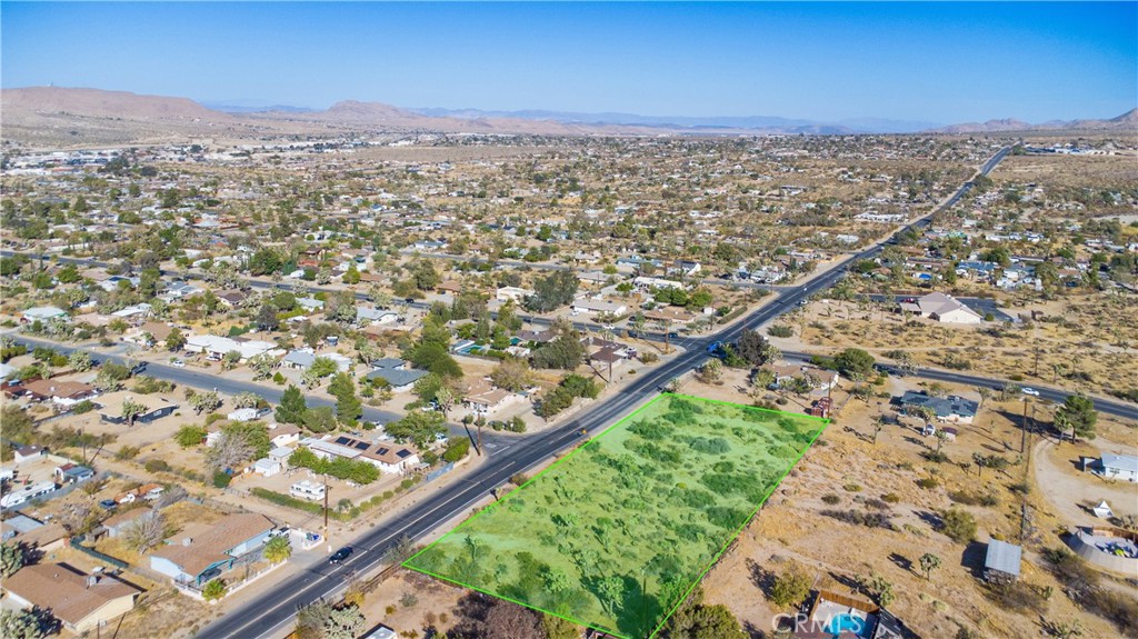 57157 Onaga Trail