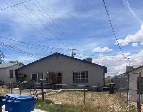 Photo of 210 Avenue D, Barstow, CA 92311 (MLS # DW26082794)