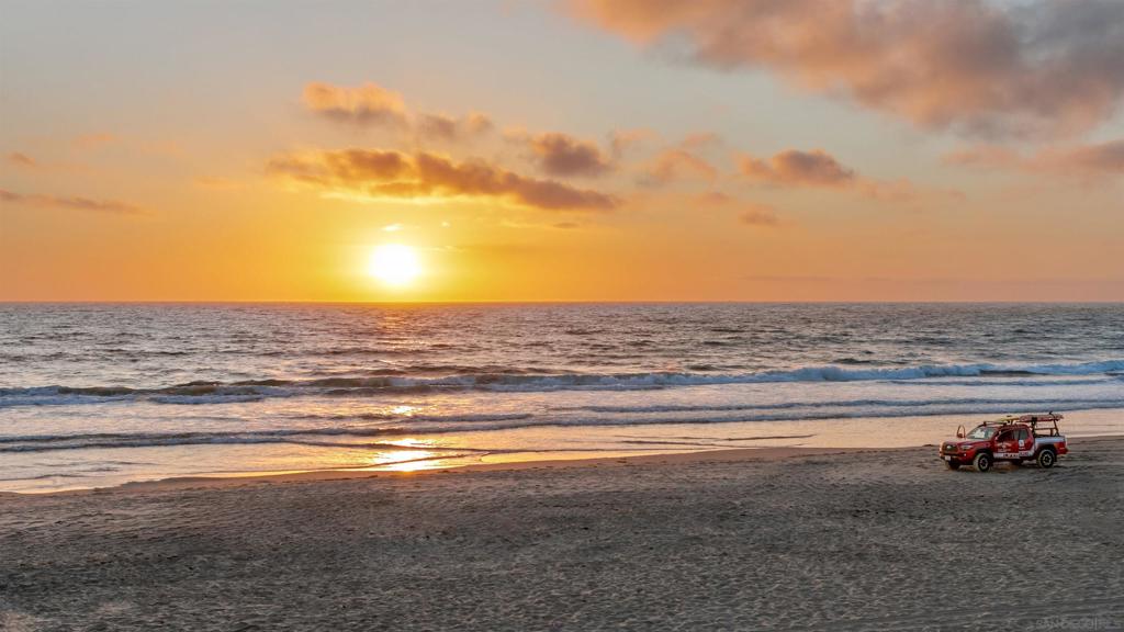 Mission Beach - Residential Lease