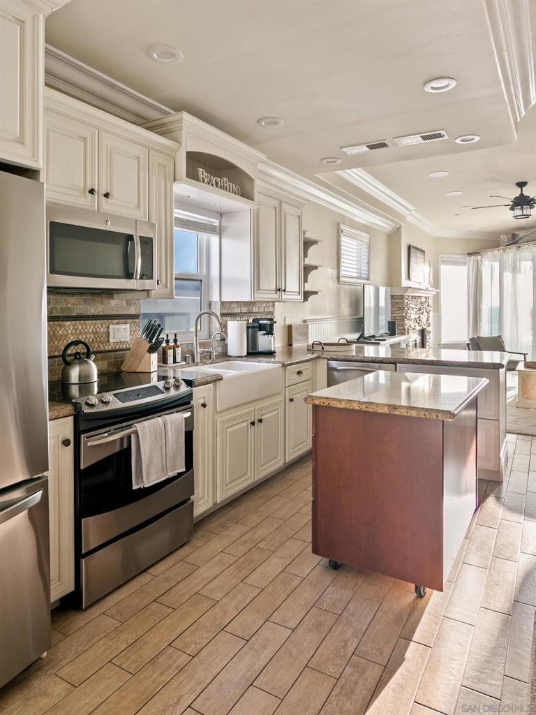 Mission Beach - Residential Lease