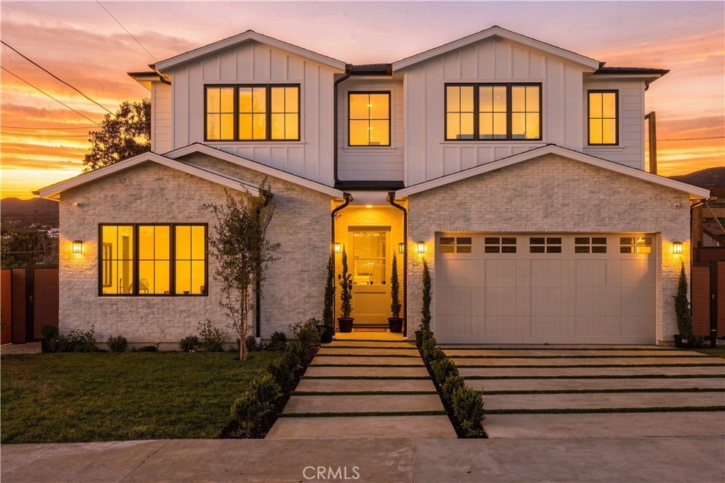 Photo of 707 Wildomar Street, Pacific Palisades, CA 90272 (MLS # PV26216166)