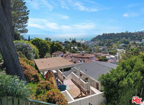 Photo of 339 Adelaide Drive, Santa Monica, CA 90402 (MLS # 26878281)