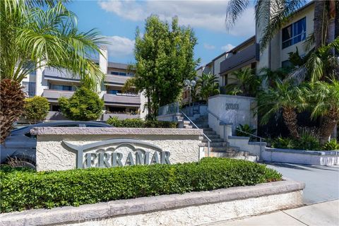 20253 Keswick St 326 Winnetka CA 91306