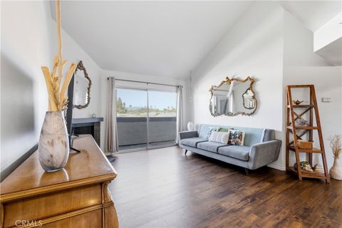 20253 Keswick St 326 Winnetka CA 91306