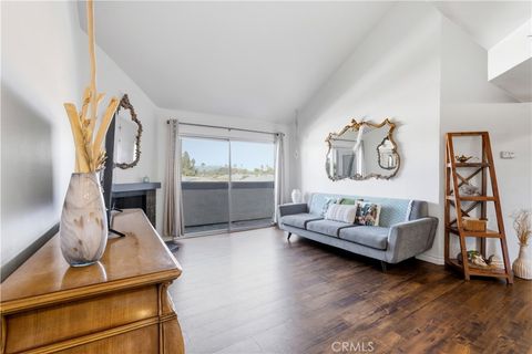 20253 Keswick St 326 Winnetka CA 91306