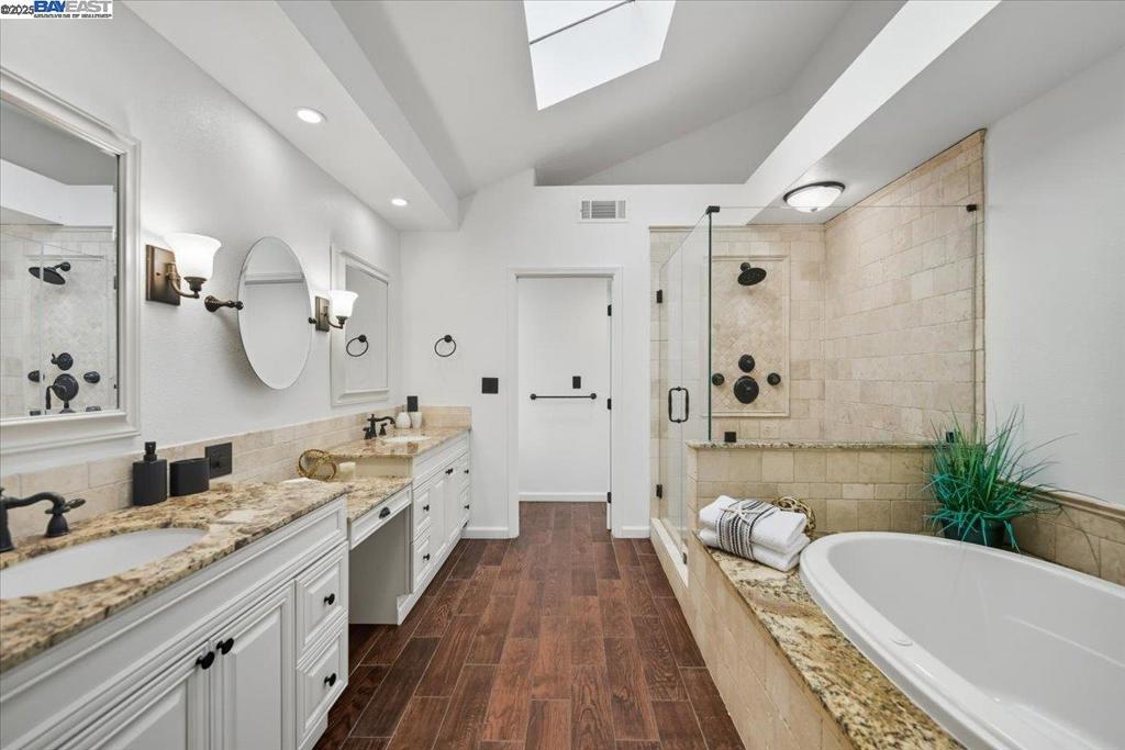 SHADOW CREEK - Residential