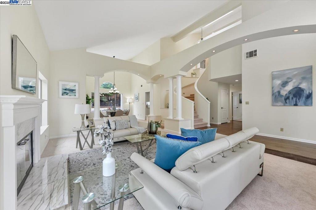 SHADOW CREEK - Residential