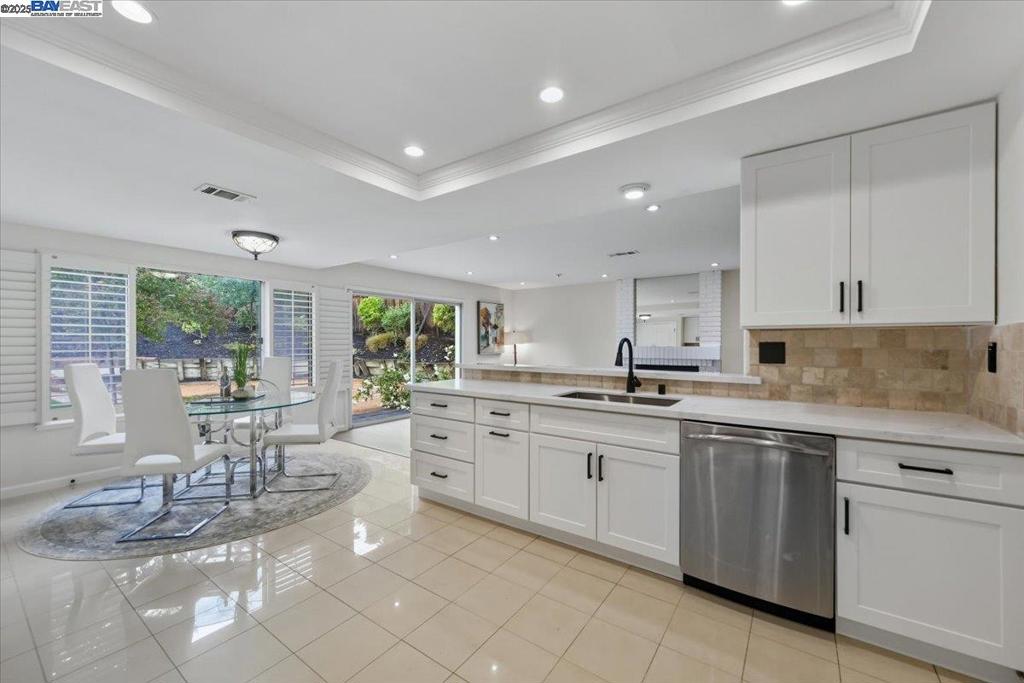 SHADOW CREEK - Residential